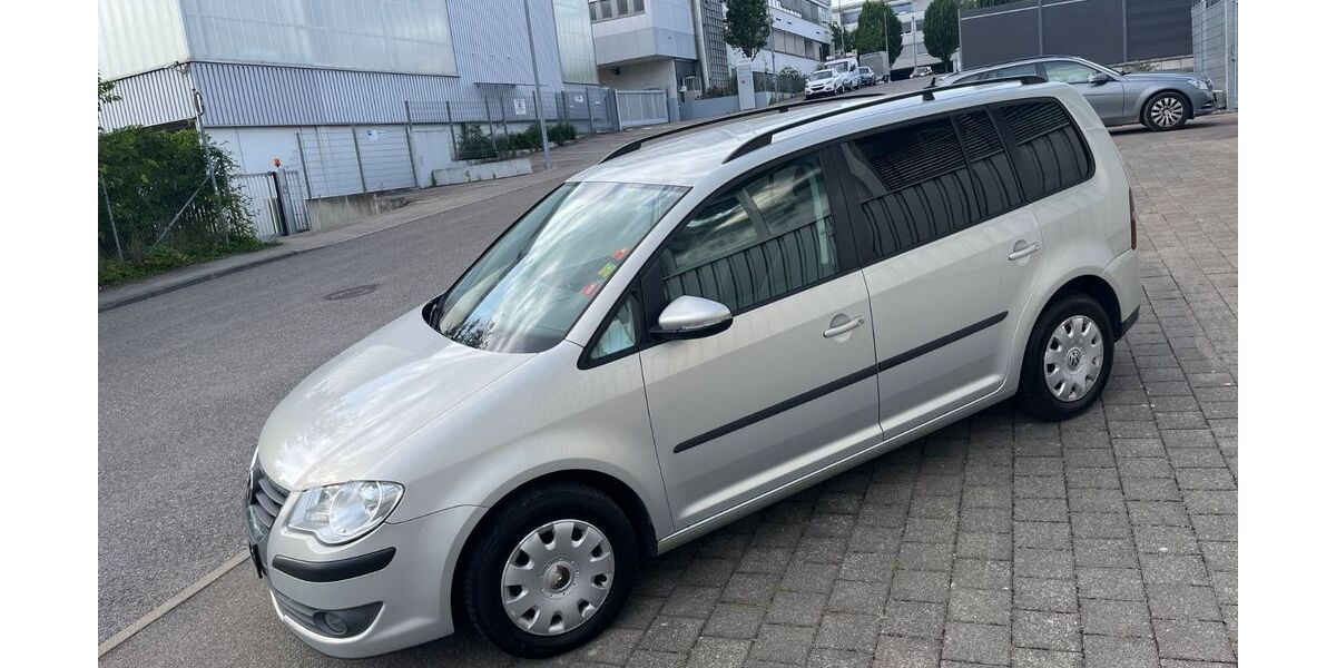 VW Touran 206.000 km 2.380 &euro; Ludwigsburg 71642