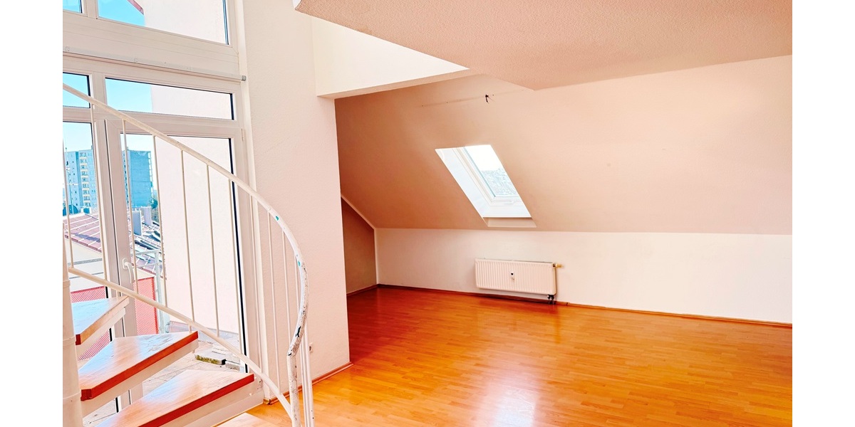 4-Zi.-DG-Galerie-ETW in Stuttgart-Möhringen, Wohngebiet Trautäcker - Nähe SI-Zentrum - Maisonettenwohnung Stuttgart / Möhringen Möhringen (Stadtbezirk) | Angebot:25308985