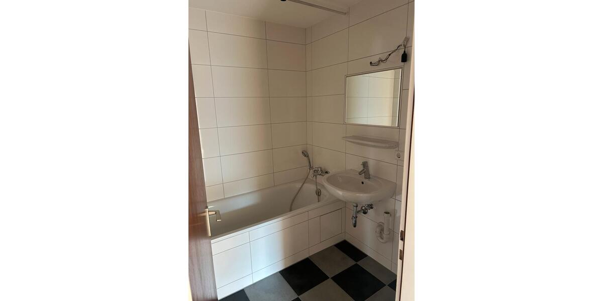 Etagenwohnung Stuttgart Botnang - 3 Zimmer, 74 m&sup2;, 350.000&euro; | Angebot:26124313