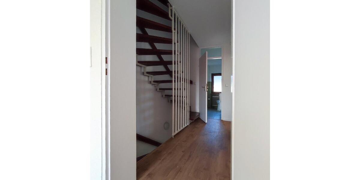 Reihenhaus Remshalden - 5 Zimmer, 135 m&sup2;, 1.750&euro; | Angebot:24237281