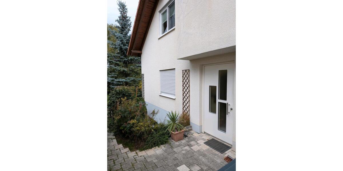 Doppelhaushälfte Sersheim - 6 Zimmer, 149 m&sup2;, 590.000&euro; | Angebot:25394920