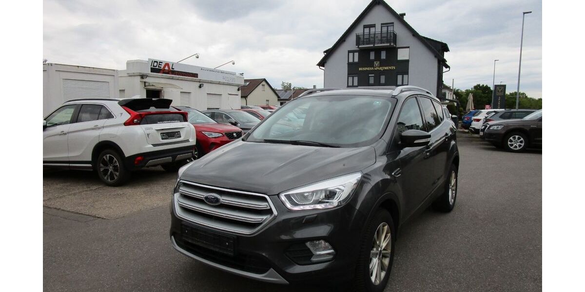 Ford Kuga 109.000 km 14.900 &euro; Böblingen 71032