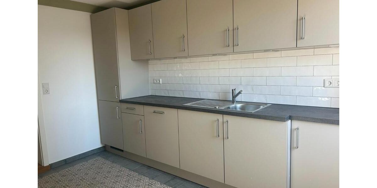 Etagenwohnung Schwieberdingen - 3 Zimmer, 95 m&sup2;, 1.520&euro; | Angebot:27540334