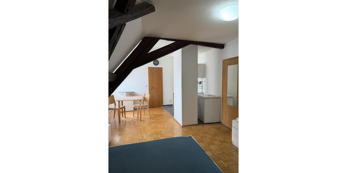 Dachgeschoßwohnung Winnenden - 1.5 Zimmer, 24 m&sup2;, 400&euro; | Angebot:26679794