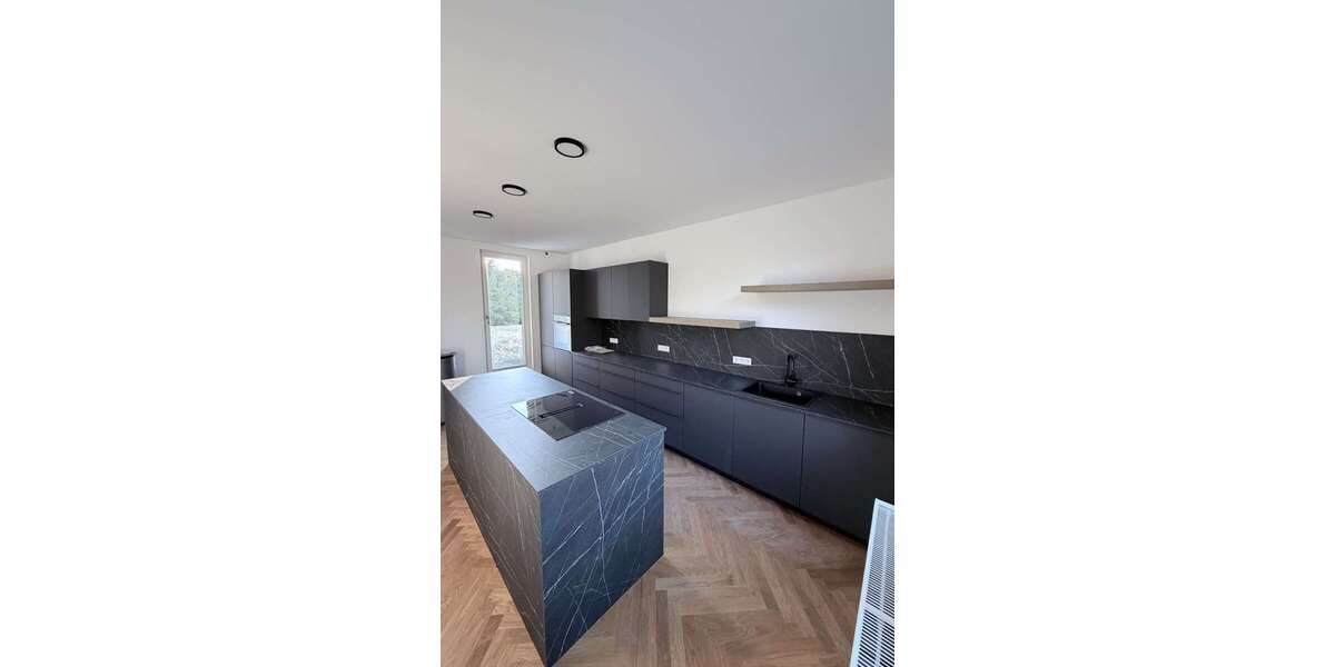 Etagenwohnung Stuttgart Stuttgart-Mitte - 4 Zimmer, 133 m&sup2;, 1.930&euro; | Angebot:27700515