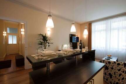 Zimmer Stuttgart Zuffenhausen - 1 Zimmer, 1.750&euro; | Angebot:24985955