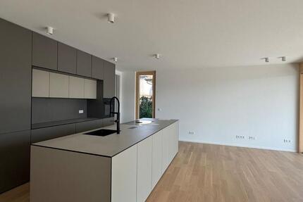Wohnung Esslingen am Neckar - 3 Zimmer, 121 m&sup2;, 2.440&euro; | Angebot:26727658