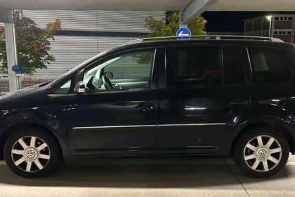 VW Touran 168.000 km 2.950 &euro; Möglingen 71696