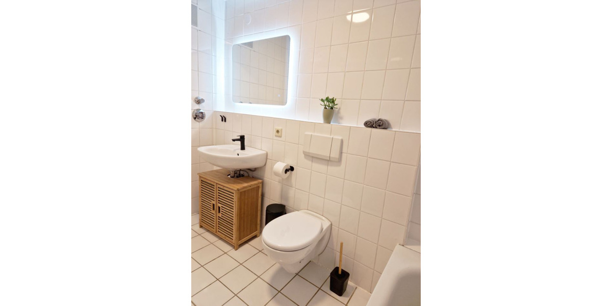 Etagenwohnung Weinstadt - 2 Zimmer, 50 m&sup2;, 900&euro; | Angebot:25881352