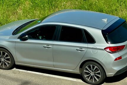 Hyundai i30 164.000 km 8.200 &euro; Sindelfingen/ Böblingen 71063