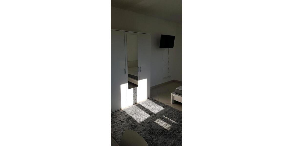 Etagenwohnung Stuttgart Bad Cannstatt - 1 Zimmer, 15 m&sup2;, 580&euro; | Angebot:25993632