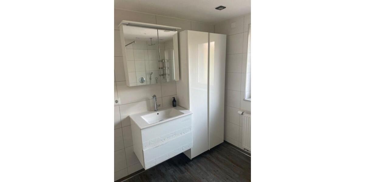 Etagenwohnung Weinstadt - 7 Zimmer, 125 m&sup2;, 528.000&euro; | Angebot:25406987