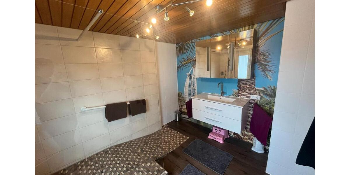 Mehrfamilienhaus, Wohnhaus Neckarwestheim - 11 Zimmer, 210 m&sup2;, 844.000&euro; | Angebot:26048201