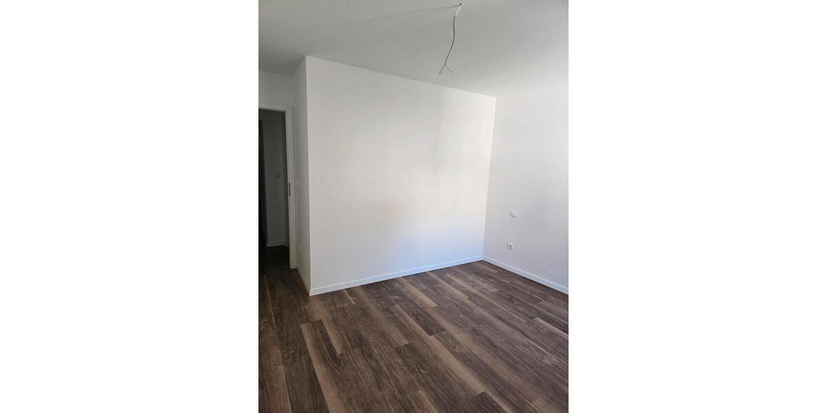 Etagenwohnung Stuttgart Zuffenhausen - 2 Zimmer, 60 m&sup2;, 1.200&euro; | Angebot:25267172