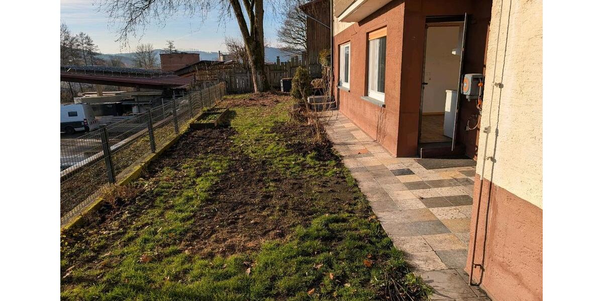 Etagenwohnung Althütte - 3 Zimmer, 88 m&sup2;, 950&euro; | Angebot:25611440