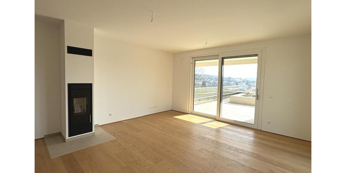 Dachgeschoßwohnung Leonberg - 4 Zimmer, 124 m&sup2;, 2.472&euro; | Angebot:24919337