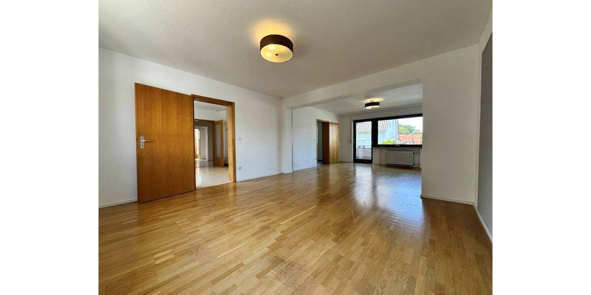 Einfamilienhaus Bempflingen - 8 Zimmer, 225 m&sup2;, 598.000&euro; | Angebot:25799144