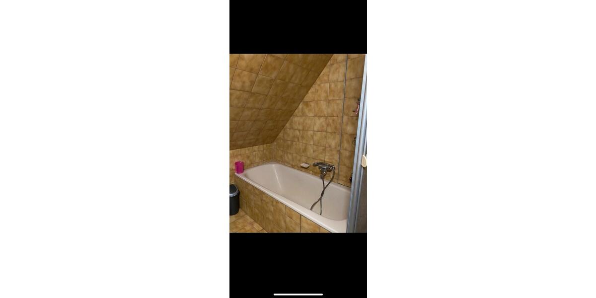 Dachgeschoßwohnung Gerlingen - 2 Zimmer, 50 m&sup2;, 800&euro; | Angebot:25426036