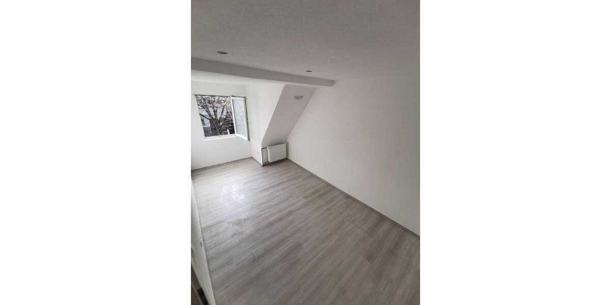 Etagenwohnung Großbettlingen - 2 Zimmer, 54 m&sup2;, 700&euro; | Angebot:25833365