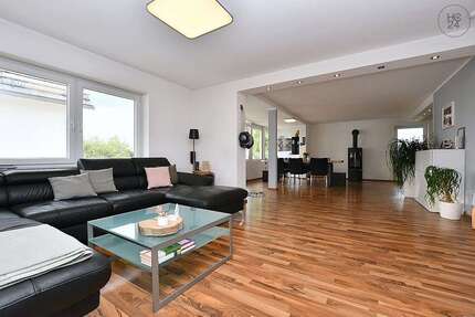 Wohnung Baltmannsweiler - 5 Zimmer, 162 m&sup2;, 2.090&euro; | Angebot:26385361