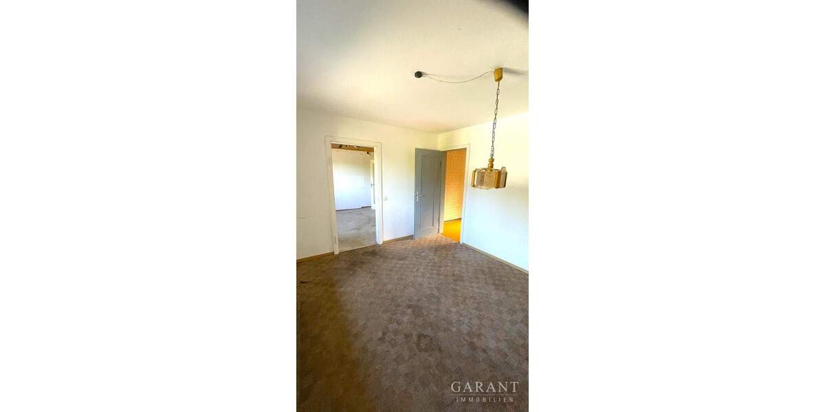 Doppelhaushälfte Weissach Flacht - 8 Zimmer, 164 m&sup2;, 440.000&euro; | Angebot:25707584