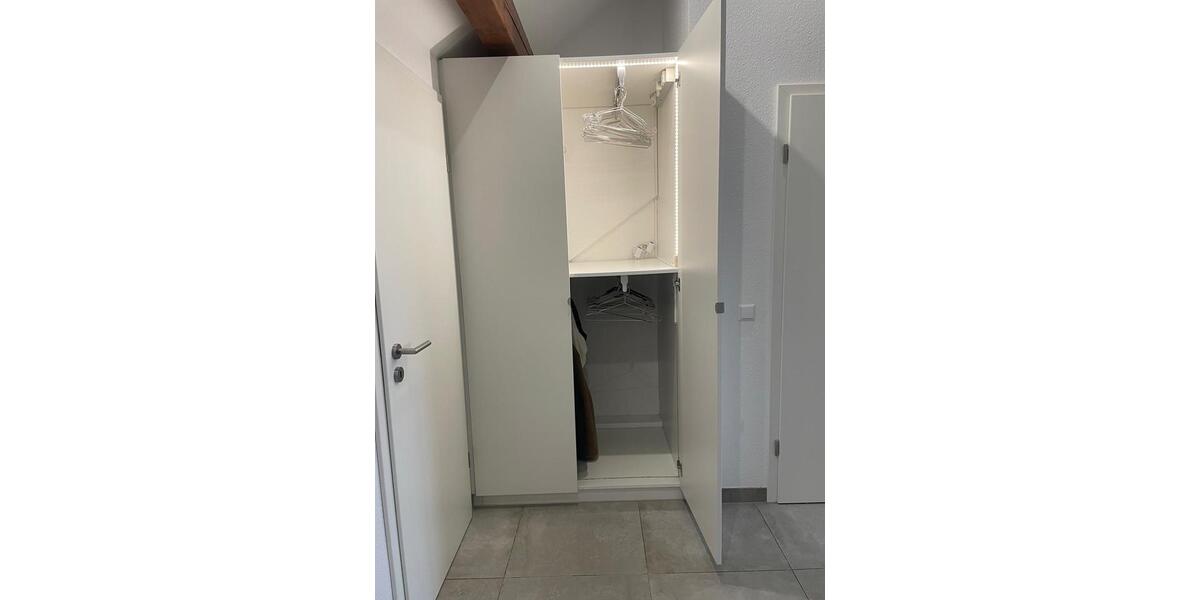 Dachgeschoßwohnung Sindelfingen Sindelfingen (Stadt) - 1 Zimmer, 50 m&sup2;, 750&euro; | Angebot:25995001