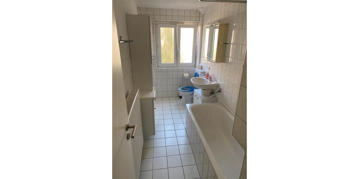 Etagenwohnung Ludwigsburg Eglosheim - 3 Zimmer, 64 m&sup2;, 1.100&euro; | Angebot:25977699