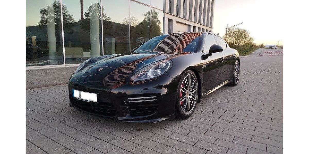 Porsche Panamera 186.500 km 28.890 &euro; Neckartailfingen 72666