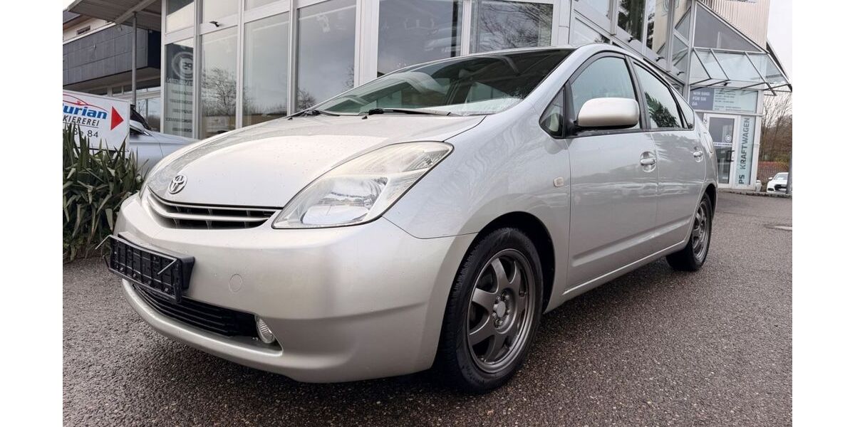 Toyota Prius 164.742 km 4.999 &euro; Uhingen 73066