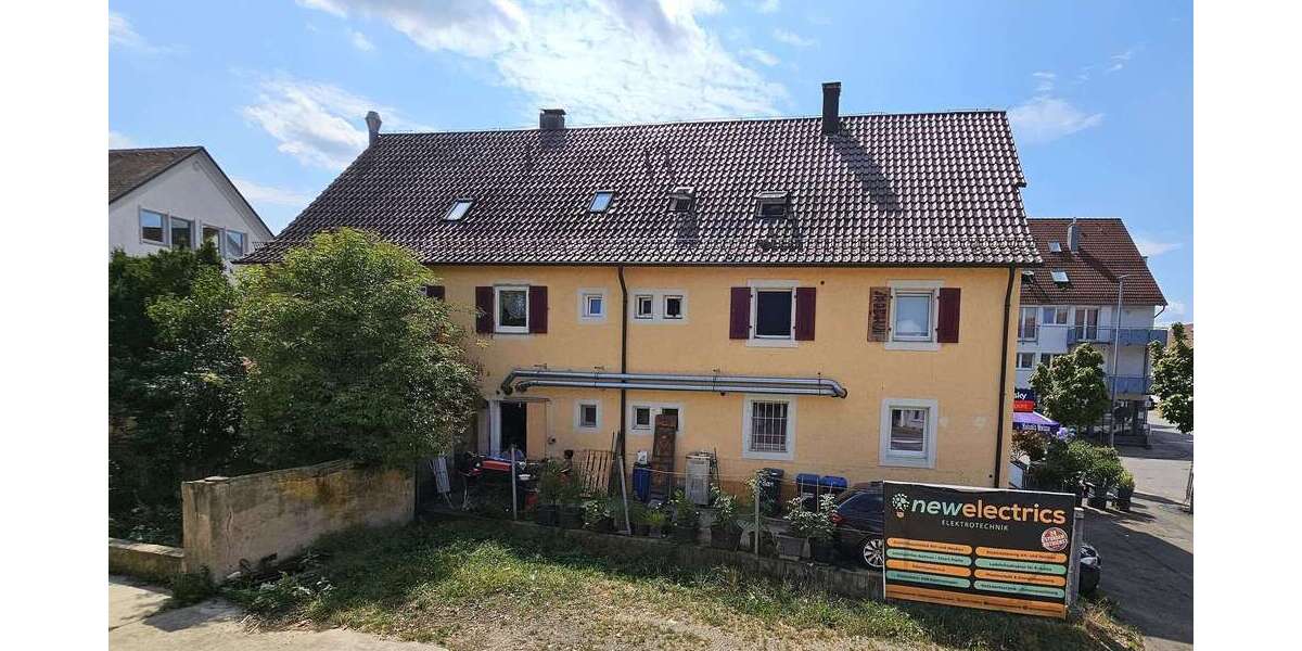 „Haus auf dem Haus“ – gesamtes Dachgeschoss mit kompletter Bühne und außergewöhnlichem Ausbaupotenzi - Dachgeschoßwohnung Weilheim an der Teck | Angebot:27532420