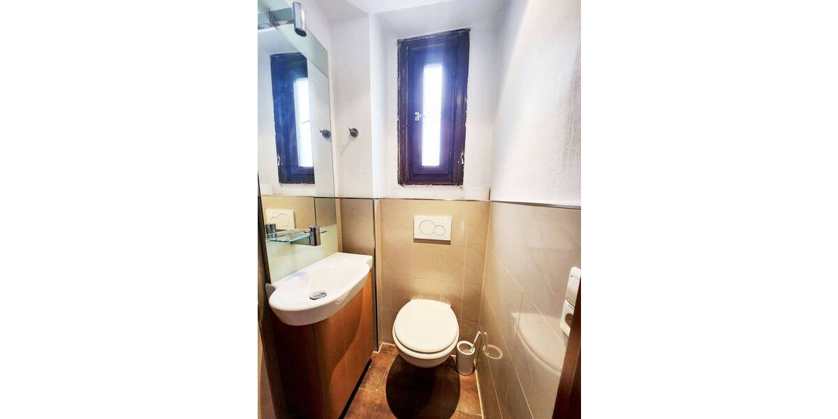 Mehrfamilienhaus, Wohnhaus Stuttgart Süd - 9 Zimmer, 174 m&sup2;, 725.000&euro; | Angebot:25704680