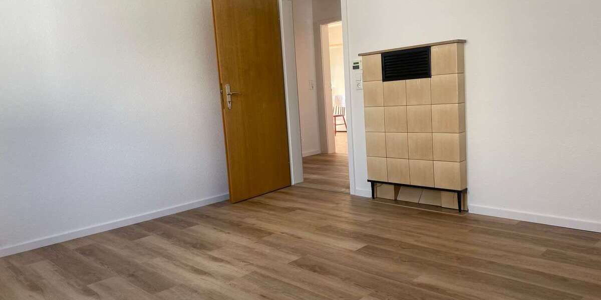 Etagenwohnung Tamm - 3 Zimmer, 68 m&sup2;, 700&euro; | Angebot:25990689