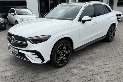 Mercedes-Benz GLC 200 AMG Line 4Matic*Panorama,Leder,LED,* 11.800 km 53.999 &euro; Schorndorf 73614