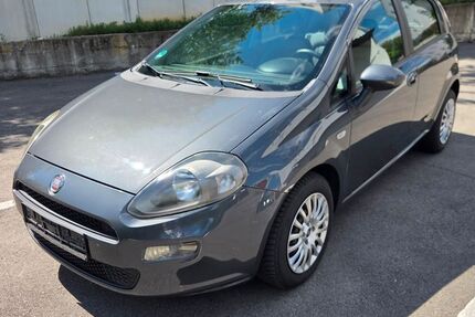 Fiat Punto 153.784 km 2.750 &euro; Stuttgart 70437