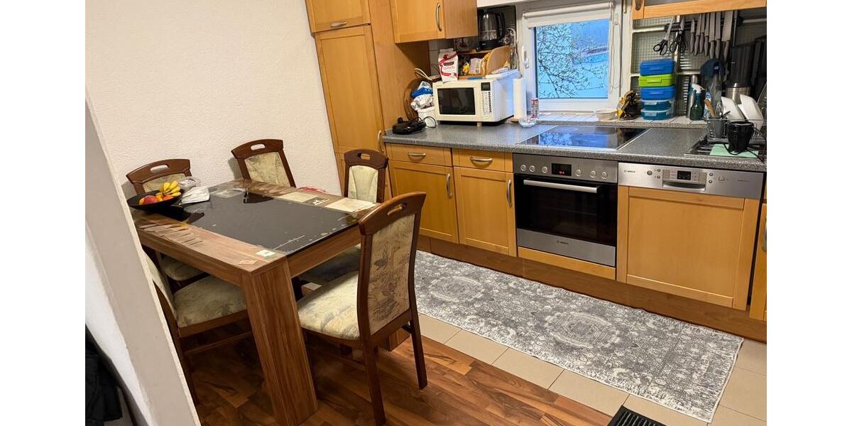 Etagenwohnung Leonberg - 3 Zimmer, 75 m&sup2;, 1.500&euro; | Angebot:25908752