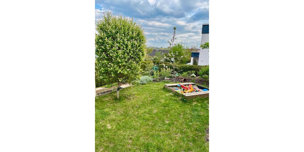 Erdgeschoßwohnung Esslingen am Neckar Brühl - 4.5 Zimmer, 114 m&sup2;, 1.350&euro; | Angebot:26341258