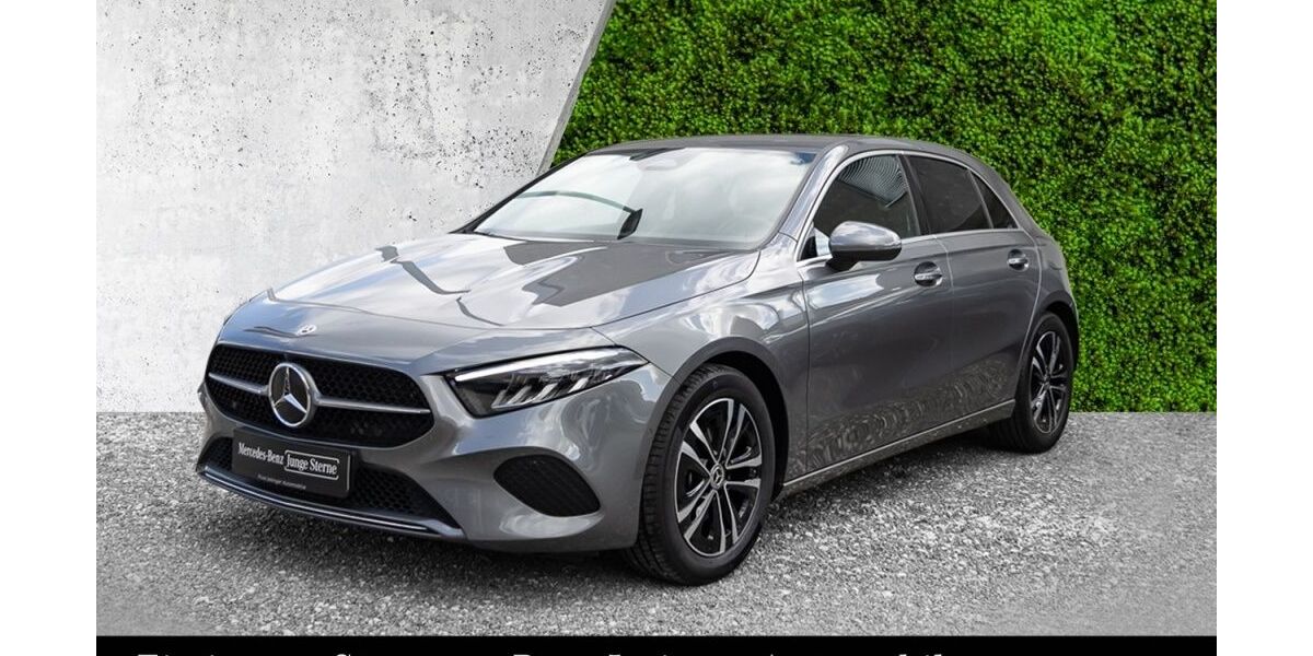 Mercedes-Benz A 200 8.200 km 30.880 &euro; Esslingen 73730