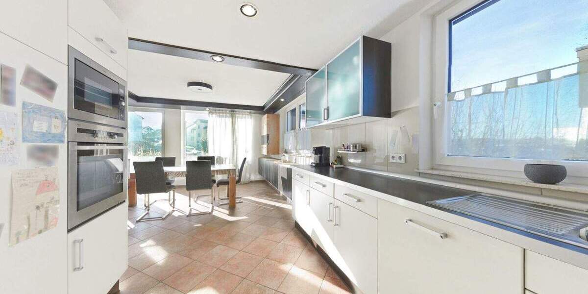 Etagenwohnung Remseck Neckarrems - 7 Zimmer, 226 m&sup2;, 799.000&euro; | Angebot:25706140