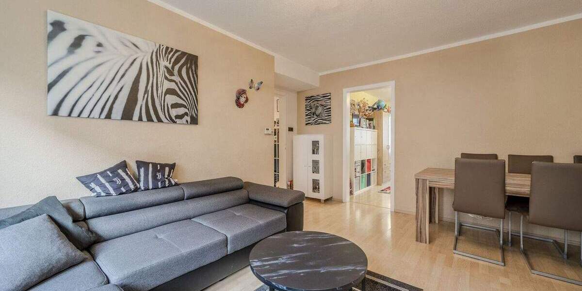 Etagenwohnung Kornwestheim - 3 Zimmer, 75 m&sup2;, 299.000&euro; | Angebot:25704172