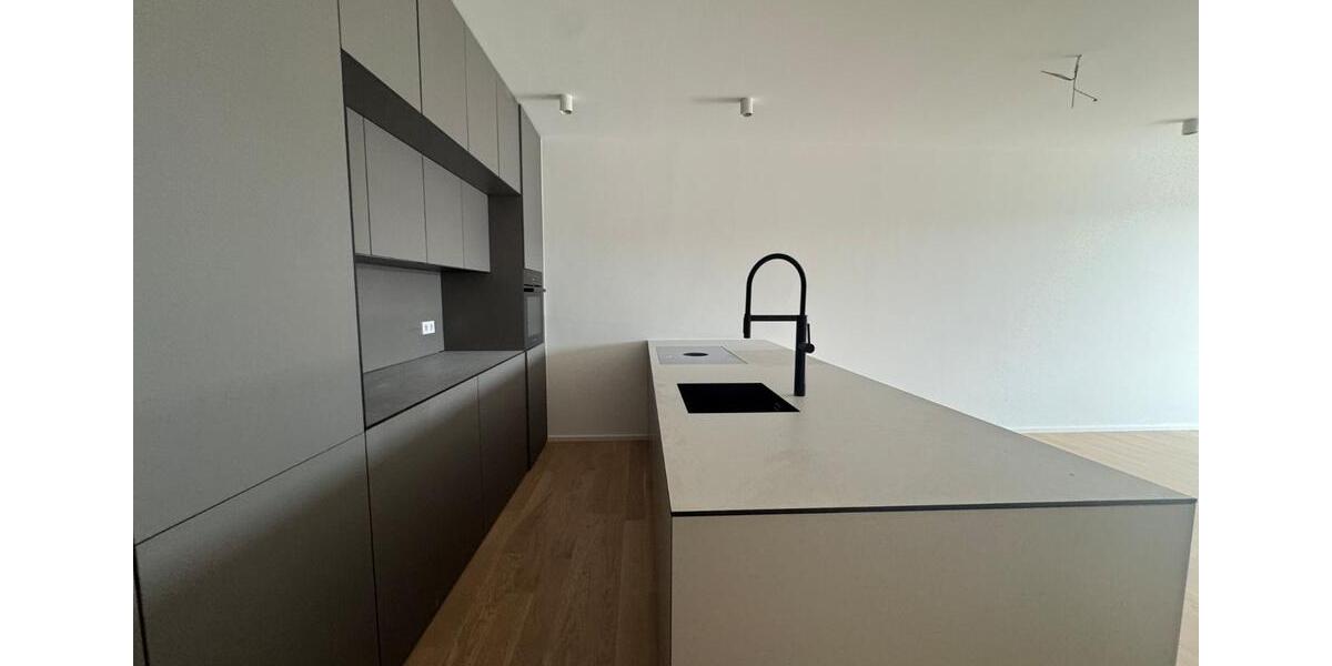 Erdgeschoßwohnung Esslingen am Neckar - 2 Zimmer, 87 m&sup2;, 1.925&euro; | Angebot:26727657