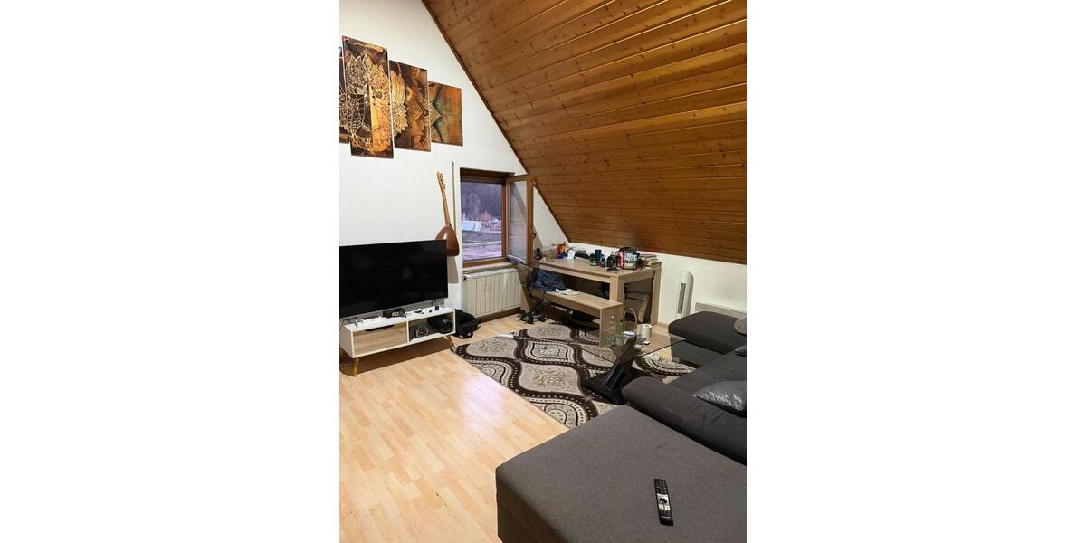 Dachgeschoßwohnung Backnang - 1 Zimmer, 33 m&sup2;, 550&euro; | Angebot:25844633