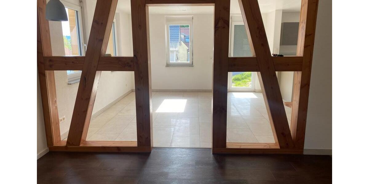Etagenwohnung Lorch - 3.5 Zimmer, 86 m&sup2;, 1.200&euro; | Angebot:26654975