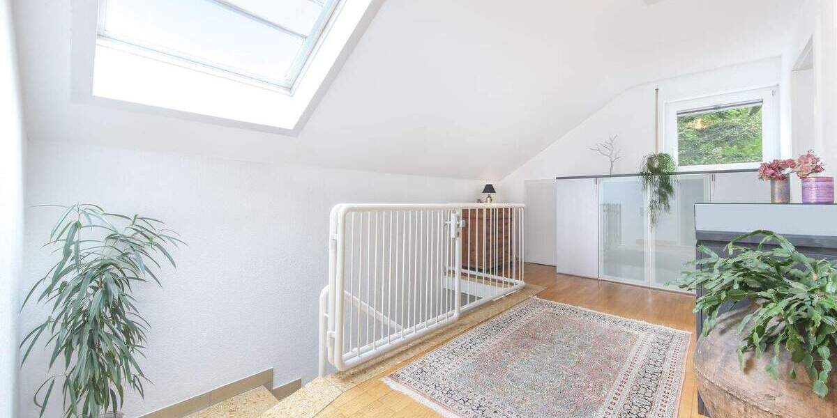 Einfamilienhaus Böblingen - 8 Zimmer, 206 m&sup2;, 949.000&euro; | Angebot:25896630