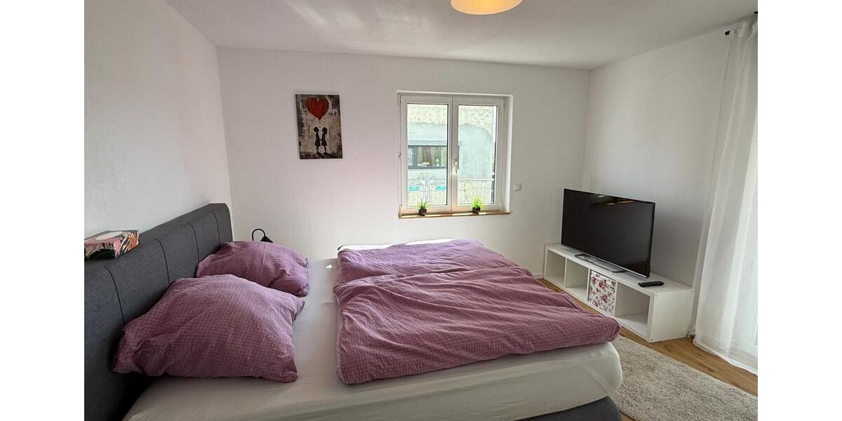 Erdgeschoßwohnung Weinstadt - 4 Zimmer, 85 m&sup2;, 2.000&euro; | Angebot:25944587
