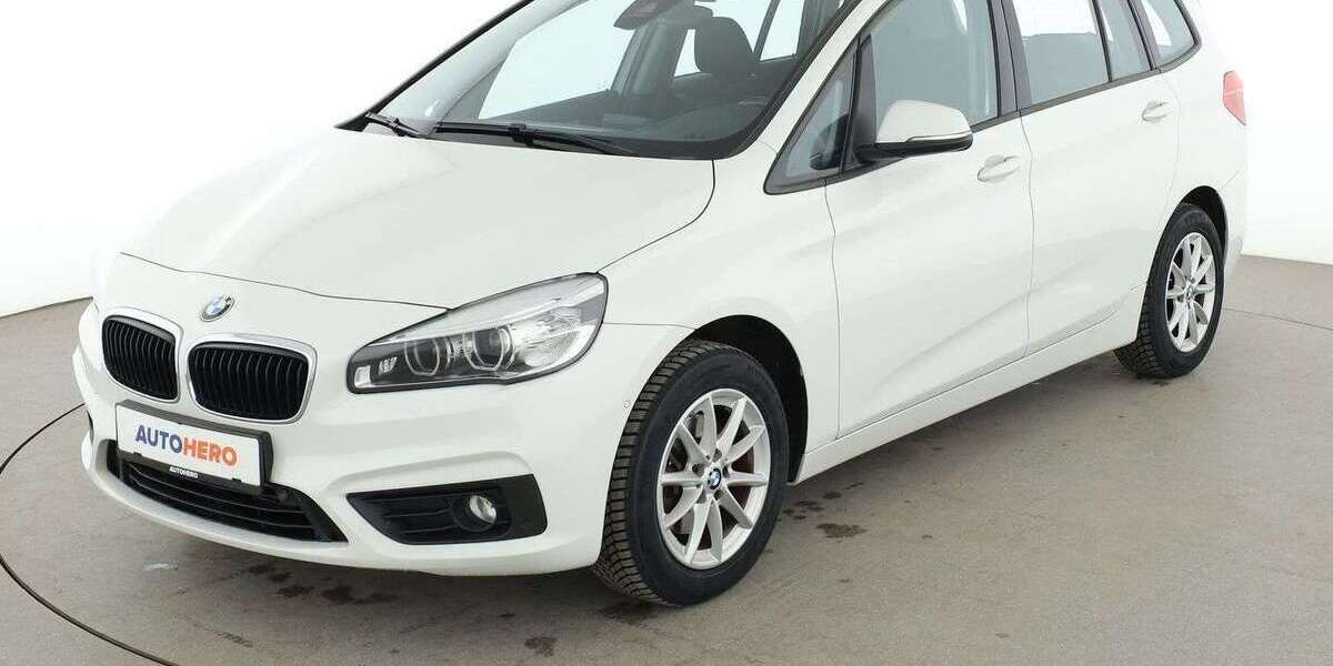 BMW 216 92.966 km 13.860 &euro; Stuttgart 70195