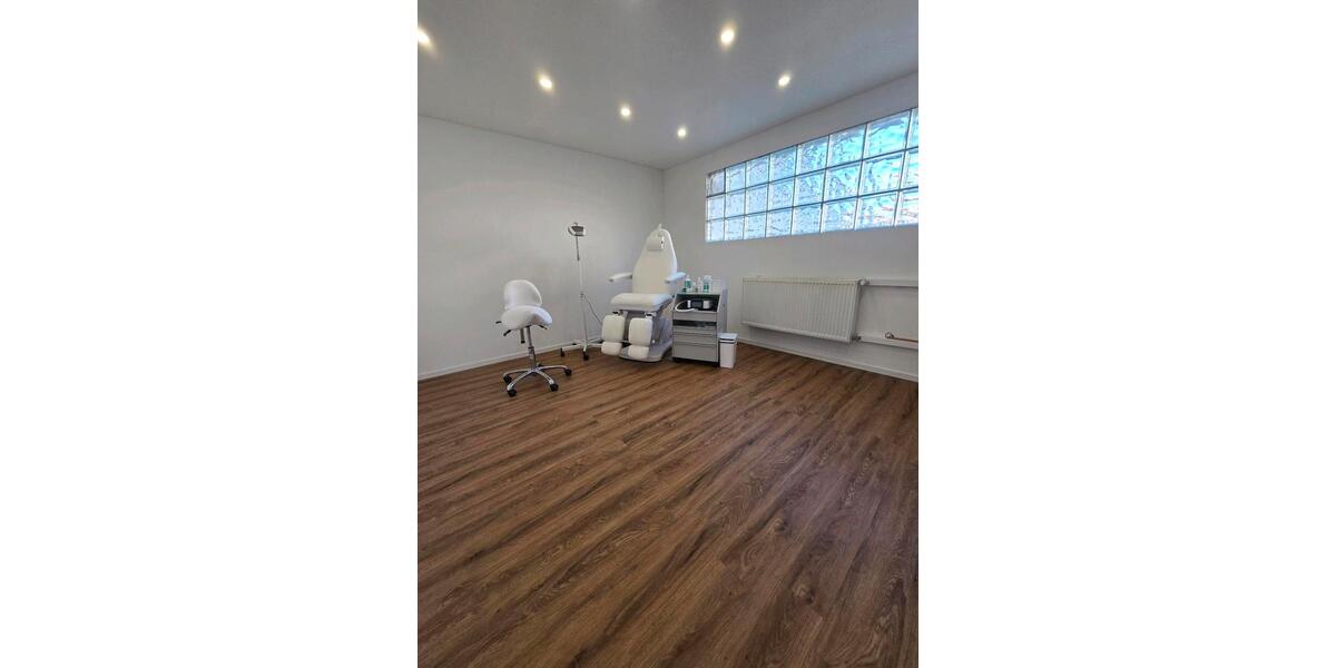 Gewerbeobjekt Wernau (Neckar) - 700&euro; | Angebot:25965038