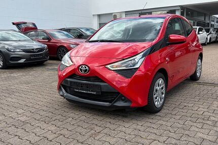 Toyota Aygo (X) 83.647 km 7.795 &euro; Stuttgart 70597