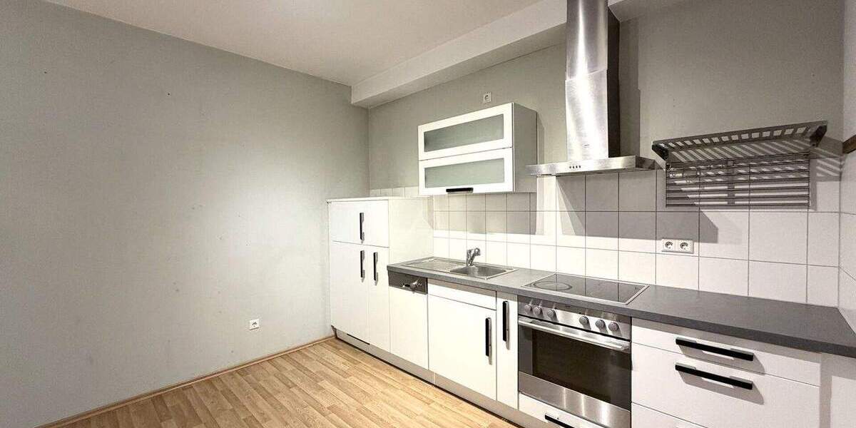 Etagenwohnung Stuttgart / Stuttgart-West West - 3 Zimmer, 105 m&sup2;, 1.745&euro; | Angebot:25746195