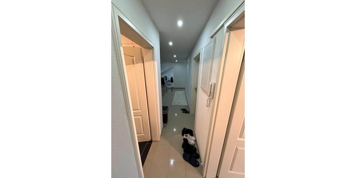 Dachgeschoßwohnung Altbach - 3.5 Zimmer, 86 m&sup2;, 1.400&euro; | Angebot:25832279