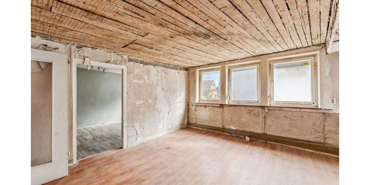 Einfamilienhaus Bönnigheim / Hohenstein Hohenstein - 5 Zimmer, 113 m&sup2;, 185.000&euro; | Angebot:25704171